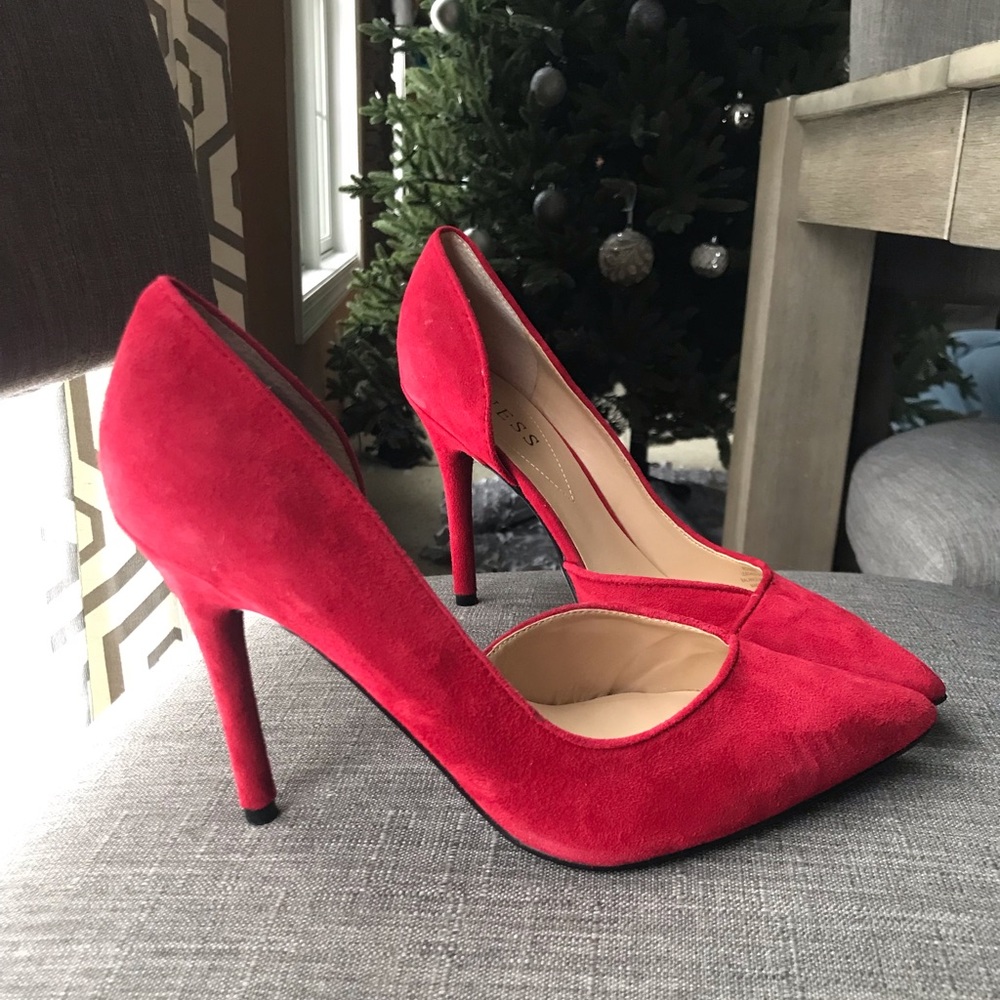 *BRAND NEW* Red Velvet Heels from GUESS